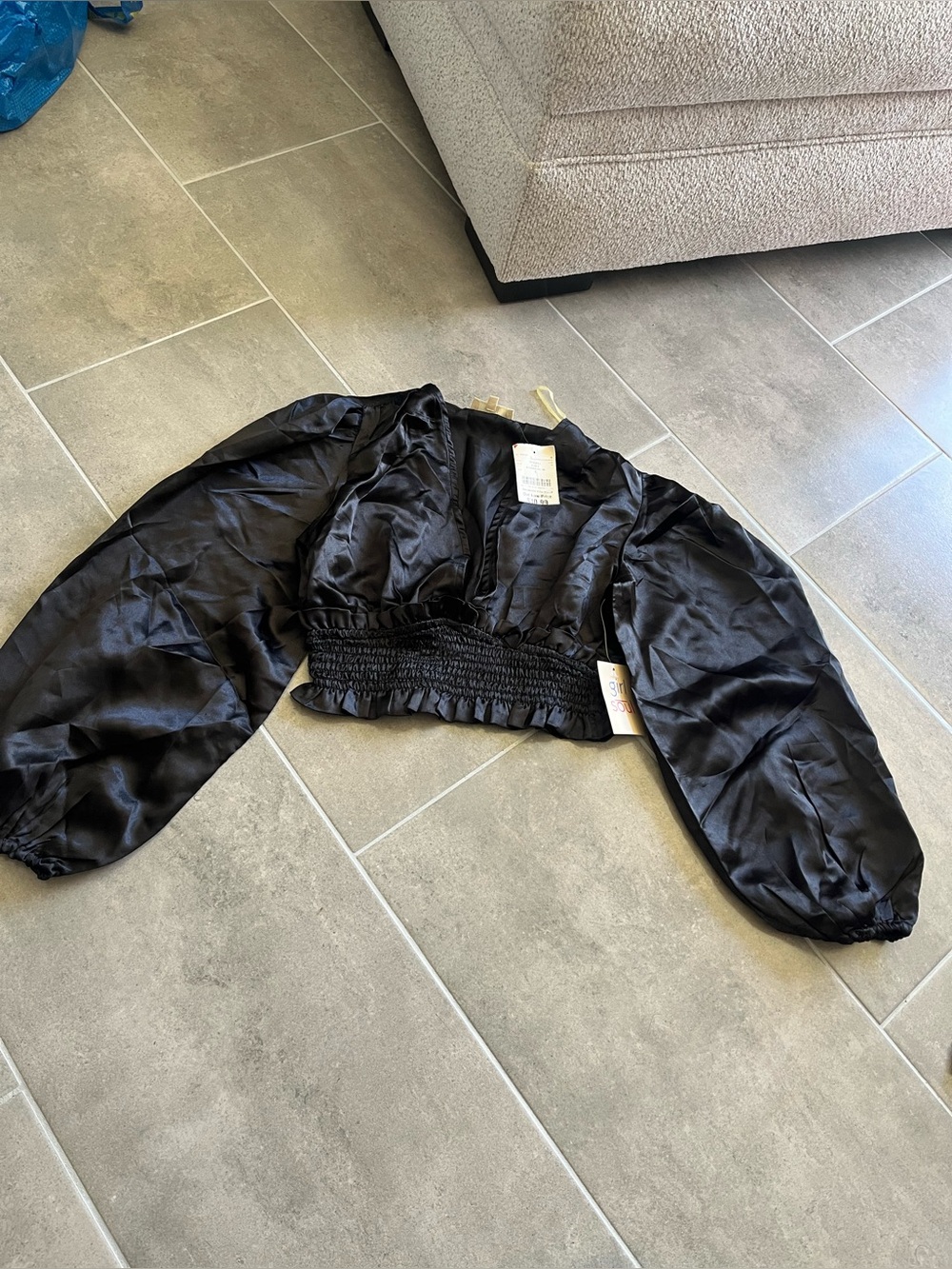 Brand New Women’s Black Satin Smocked Crop Top Size Small